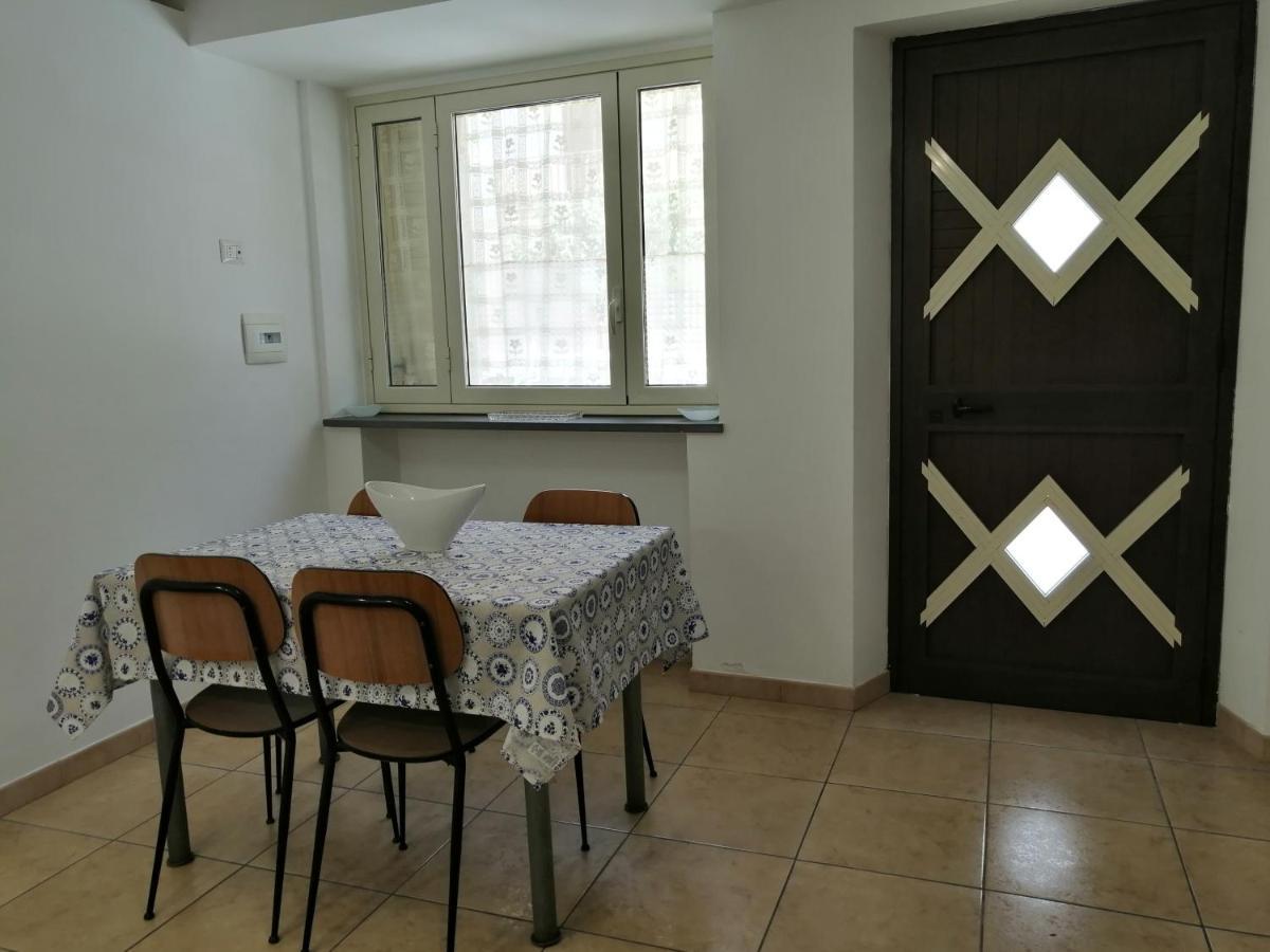 Casetta Rosso Tulipano Santa Teresa Di Riva Zewnętrze zdjęcie